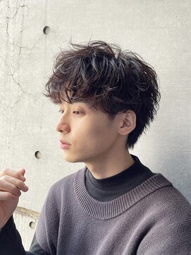 フィフスワン(fifth one) ツイストスパイラルパーマツーブロック刈り上げメンズマッシュ