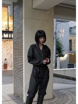 サリ(SARY) 前下がりボブと縮毛矯正