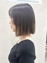 ナウアズ(now as.)&nbsp;低めのポイント裾カラー×ぱつっとボブ【シン】