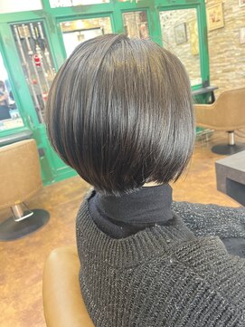 ヘアーラウンジ アンフィ 井土ヶ谷(Hair Lounge Anphi) ショート/ 黒髪ショート