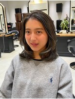 サヴォア(Savoir)&nbsp;極細ハイライト　ミディアムレイヤースタイル