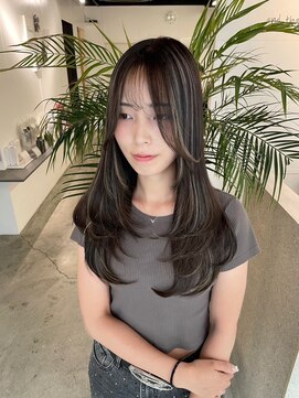 キング 心斎橋店(K!ng) ハイライトカラーミルクティーベージュレイヤーカット