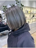 ハイライト　ローライト　プラチナアッシュグレー