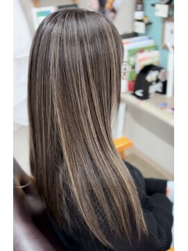 クラウズ ヘアー(CLOUDS.Hair) ハイライト