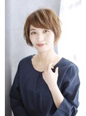 大人ガーリーミディアムレイヤー似合わせカットダークアッシュ96