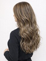 ウル(ulu)&nbsp;白髪ボカシハイライト　透明感カラー　名東区　ミルクティー