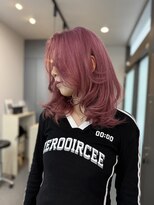 ブロンド(Blonde)&nbsp;ホワイトピンク　レイヤーカット