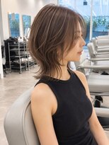 ダブルトーキョー シブヤ(W-TOKYO SHIBUYA)&nbsp;ハイライト×ナチュラルウルフ　ミディアムウルフ20代30代40代