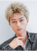 スーツ短髪ツーブロック束感モテる黒髪シークレットパーマ流行
