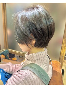 ハピネス クローバー 学園前店(Happiness CLOVER) ショートボブ×髪質改善×白髪ぼかし59ナチュラルショート