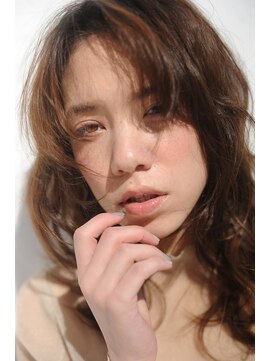 エンバイフラワー(enn by flower) 【FlowerByenn】抜け感ミディアムセンターパート