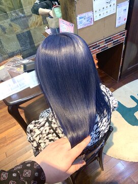 ヘアークリアー 獨協大学前店 ネイビーカラー