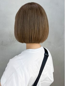 アイティーバイアルバム 藤沢店(IT by ALBUM) ナチュラルベージュ_グレージュカラーボブウルフ_ba403341