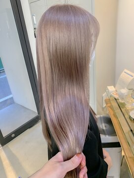 シェーン 仙台駅広瀬通店(schon) ベージュ×ラベンダー