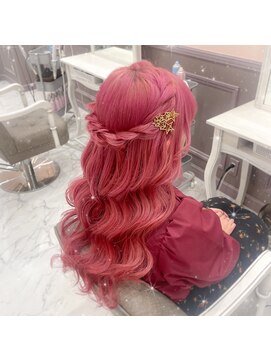 アリエス 渋谷駅西口店(Aries) 耳の出さないハーフアップ