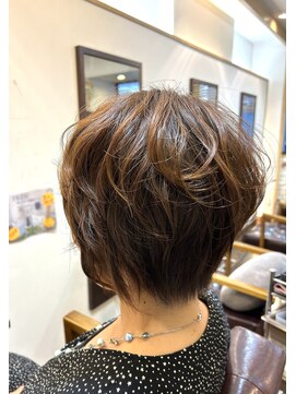 ヘアー グリーン(hair green) 30代40代50代ショートウエーブ/おしゃれショート/アレンジ