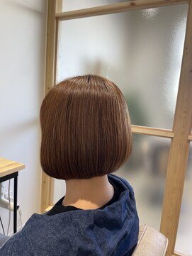 ルーム 富木島店(room) 前下がりツヤボブ