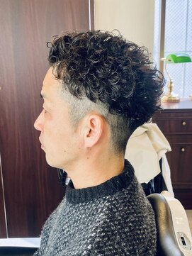 グレイスフルバーバーロンドン 大宮店(Graceful Barber London) 【40代男性】ロンドンカーリーツーブロック（大宮/バーバー）