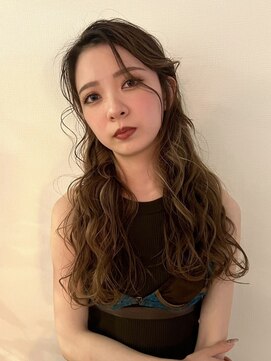 サンデイズド(SUNDAZED) ロング/ブラウン／巻き髪/似合わせ