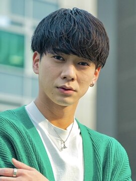 ルーシー 渋谷(LUCEY) ツイストスパイラルパーマ波巻きパーマメンズカットメンズパーマ