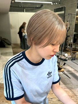 ヲタク(wotaku.) ミルクティーベージュハンサムショートハイトーンカラーブリーチ