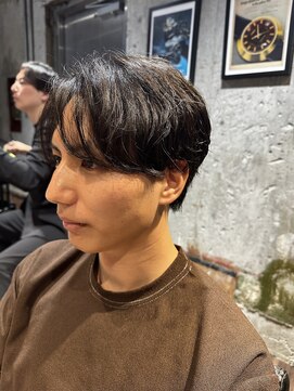 メンズココ メンズパーマ 韓国ヘア 日本橋店(MENS COCO) (爽やか)センターパートにニュアンスパーマ刈り上げ