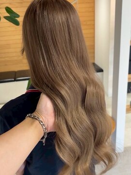 フリーク(FLEEK) レイヤーカット髪質改善ダブルカラーブリーチ