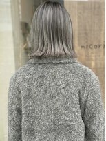 ニコリヘアワークス(nicori hair works)&nbsp;外ハネ×バレイヤージュ×グレー2