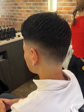 トルクアンドデイジー 武蔵小杉(Torque&Daisy) フェードカット/メンズ/眉毛/パーマ/武蔵小杉