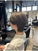 オリーブグレージュ