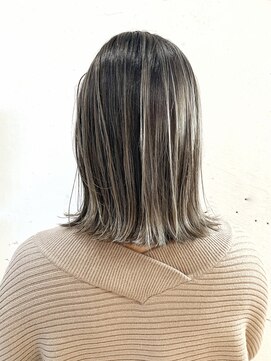 ヘアーワークス ヘルム 渋谷店(HAIR WORKS HELM) コントラストバレイヤージュ