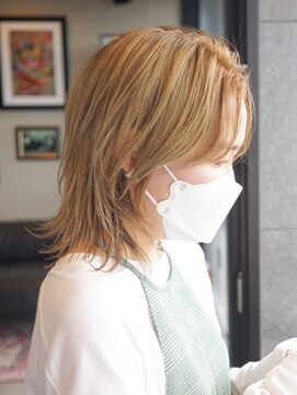 メゾン アヴァロ(Maison Avallo) ハイトーンカラーのウルフスタイル