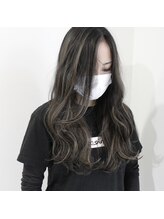 デコヘアーフラッペ(DECO HAIR frappe) ハイライト/グレージュカラー/暗髪ロング/ダークグレー
