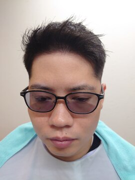 ヴェルデ シンバシ(VERDE SHINBASHI) アップバング　フォワード　バーバー　スキンフェード メンズ