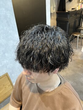 フリー(FREE) 波巻きパーマ×ウルフ