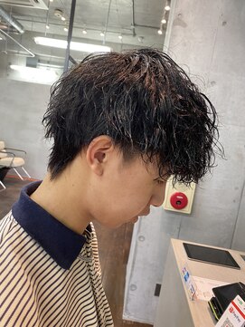 スピンオフシフト(SPIN-OFF SHIFT) 波巻パーマ×ダウンパーマ