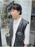 前髪短めメンズウルフパーマ 黒髪マッシュ 金山 / 井上