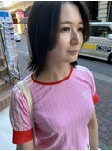 くびレイヤーカットエモージュ切りっぱなしボブ