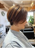 くびれショート/前髪なし/ハイライト