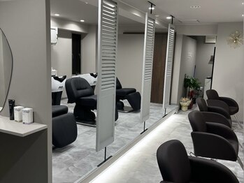 mimiiy【ミミ―】