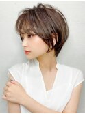 ナチュラルな大人かわいいショートボブ