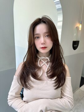 ロエ(LOE) ロングレイヤーミディアムレイヤーカット韓国ヘア顔まわりカット