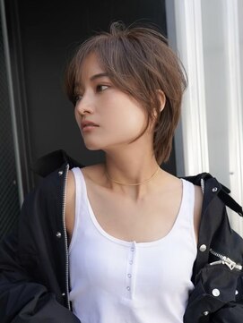 ギークス(GEEKS) 【GEEKS渋谷】ショートレイヤー/くびれカット/メンズライク/小顔