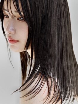 キア(KIIA)の写真/とろける艶と指通り★《柔らかSweetシルク矯正ストレート+Cut¥7000》柔らかで上質なときめきストレート♪