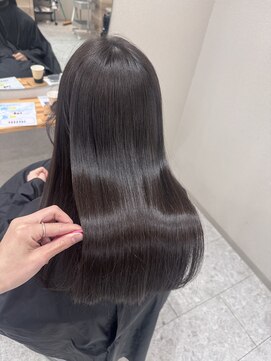 シカ 神戸三宮元町店(Cica) ラベンダー ツヤ髪 髪質改善 トリートメント ロング 三宮 綺麗