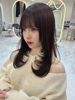 アイユー(ii+U)&nbsp;レイヤー　髪質改善　ロング　韓国風　ゆるふわ　艶カラー