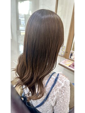 イタクラ 赤道店 (ITAKURA) 透明感カラー/ブラウンベージュ/おくれ毛カット/セミロング