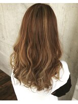ガルボ ヘアー(garbo hair) garboハイライトをかぶせるだけで外国人風ヘアカラーに♪