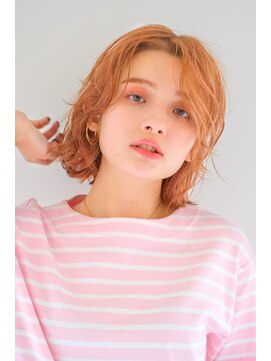 ヘアサロンガリカアオヤマ(hair salon Gallica aoyama) ハイトーンオレンジxニュアンスパーマショートxセンターパート