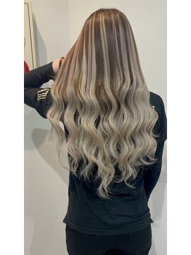 カルマ(KARMA) バレイヤージュ風シールエクステ！！